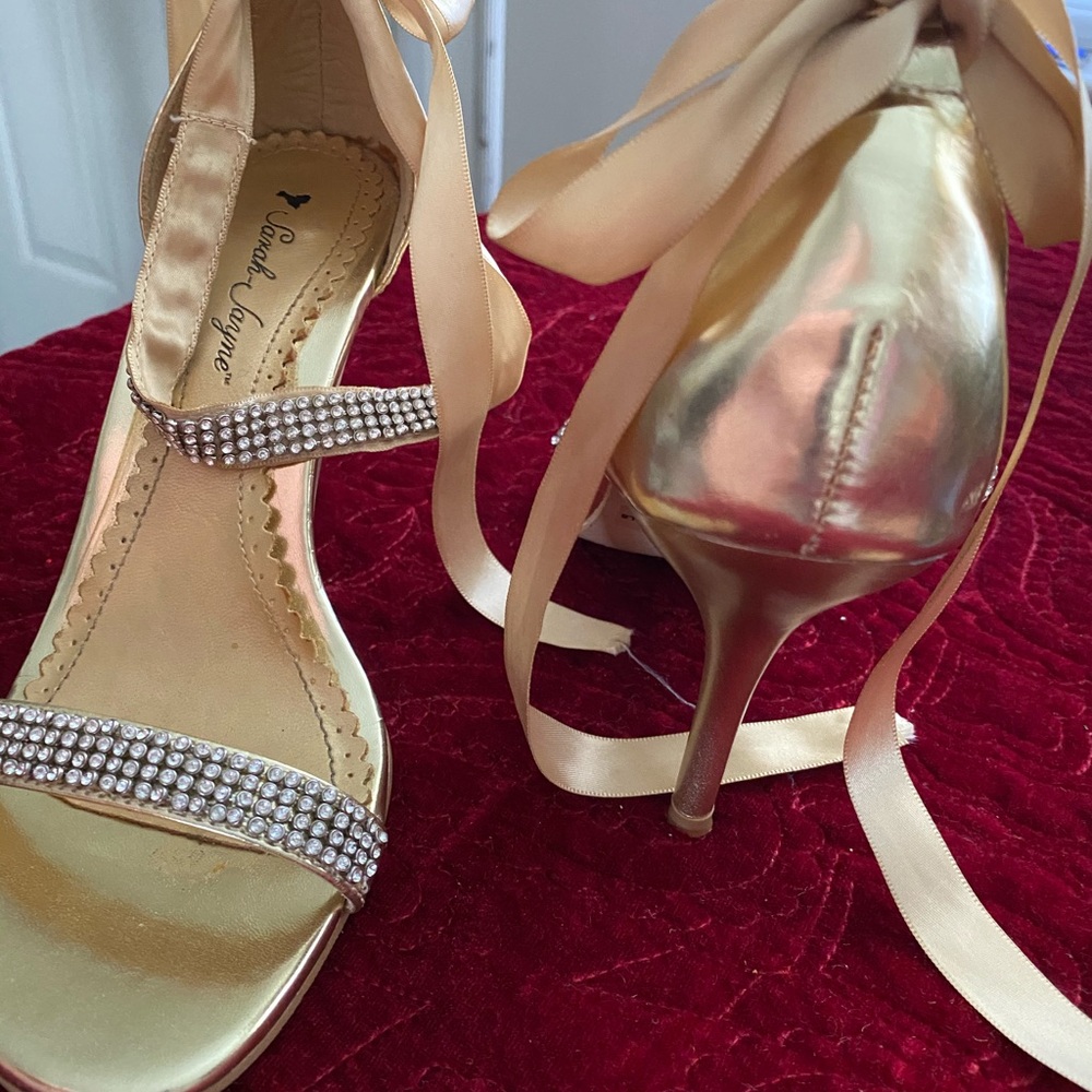 DONATED Sarah Jayne heels diamond stud ankle 🎀